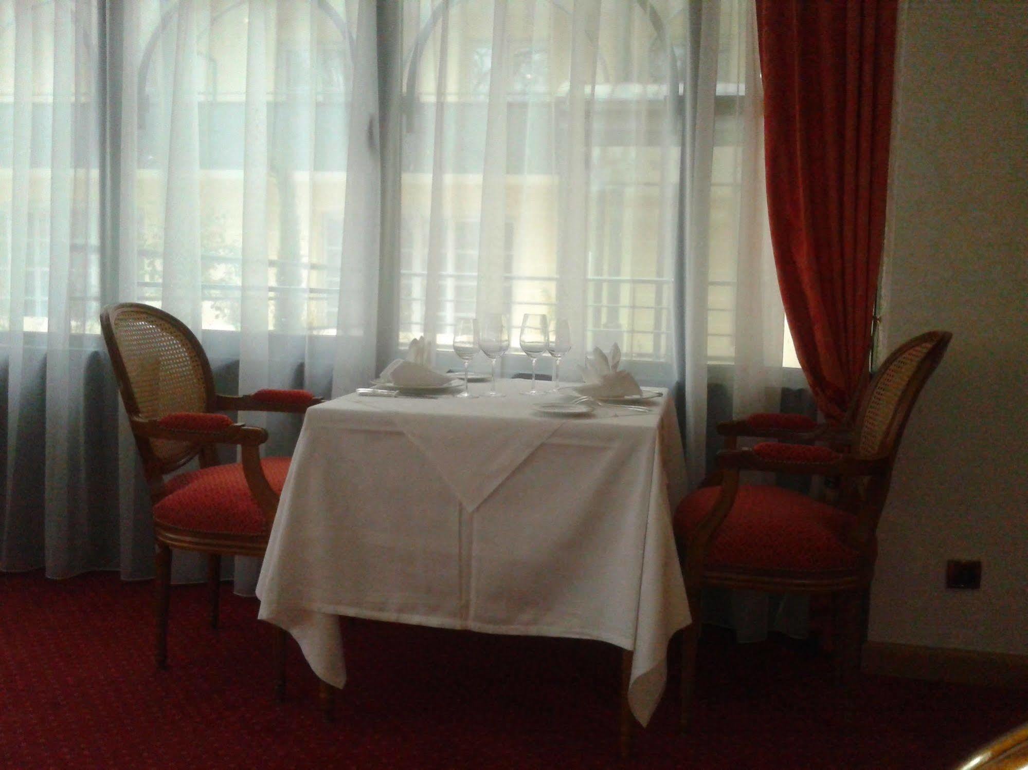 Medicis Home Dijon Les Petites Roches Eksteriør billede